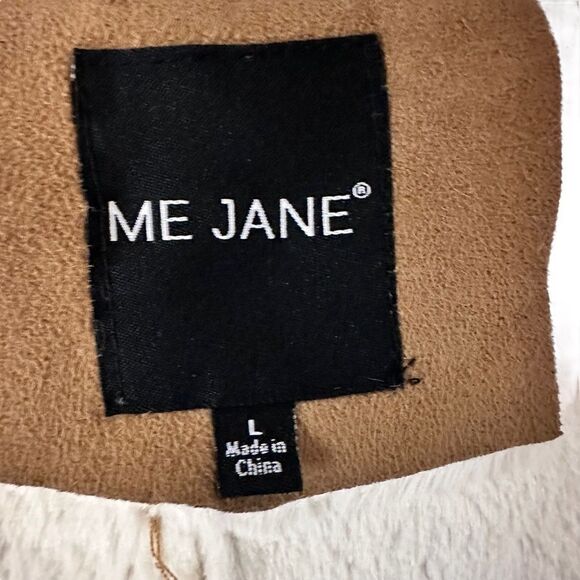 Me Jane ~ Faux Suede and fur lined vest ~ two side pockets - Picture 9 of 12